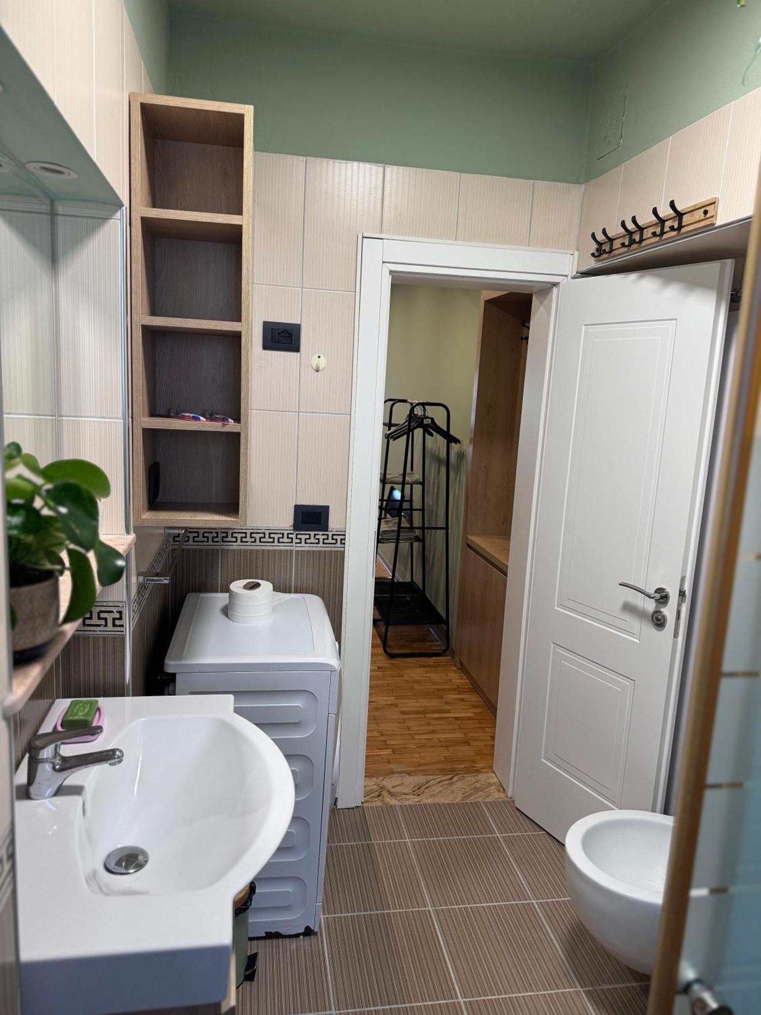 The Hidden Gem Of Blloku Apartment Тирана Екстериор снимка