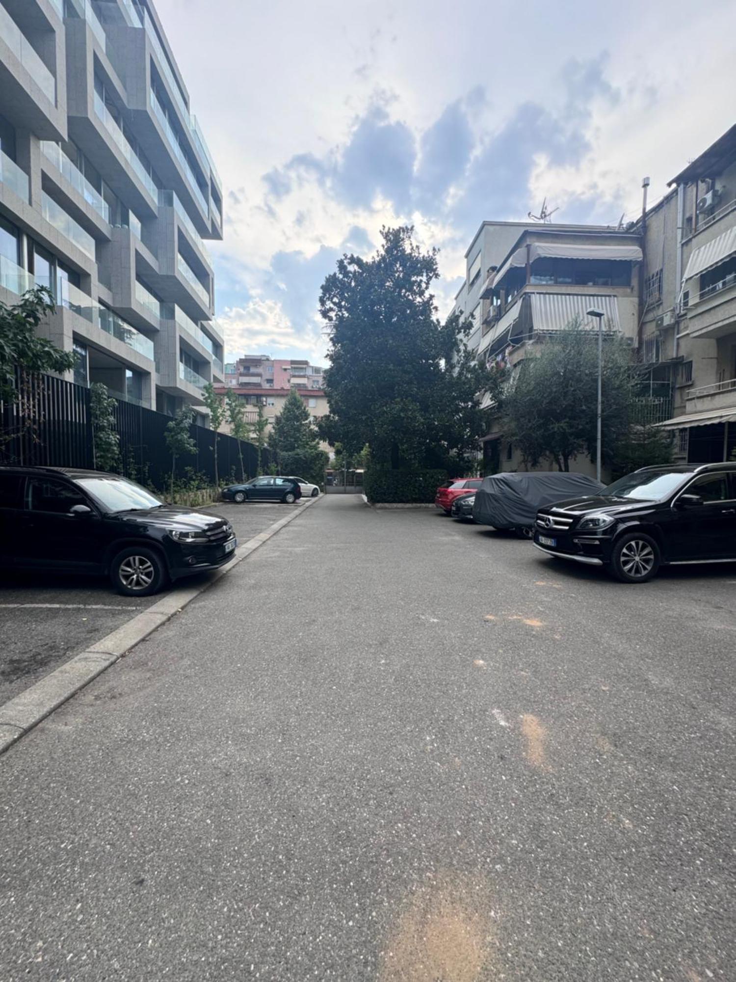 The Hidden Gem Of Blloku Apartment Тирана Екстериор снимка